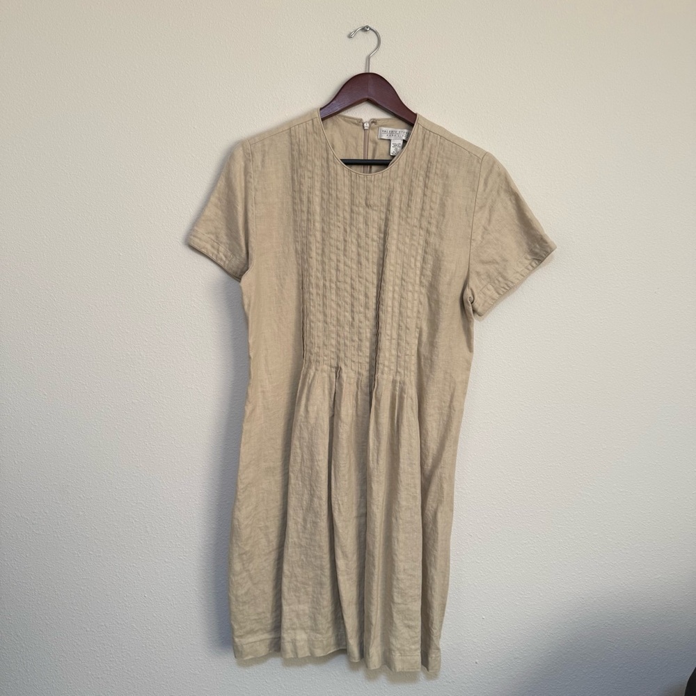 Valerie Steven’s pure linen mini dress